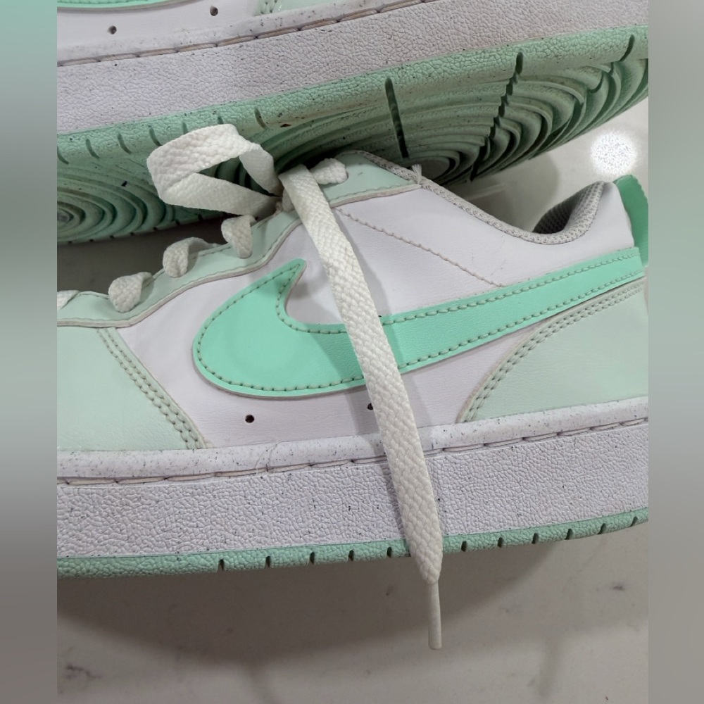 Nike Women's Sneakers in Mint and White - Picture 11 of 13